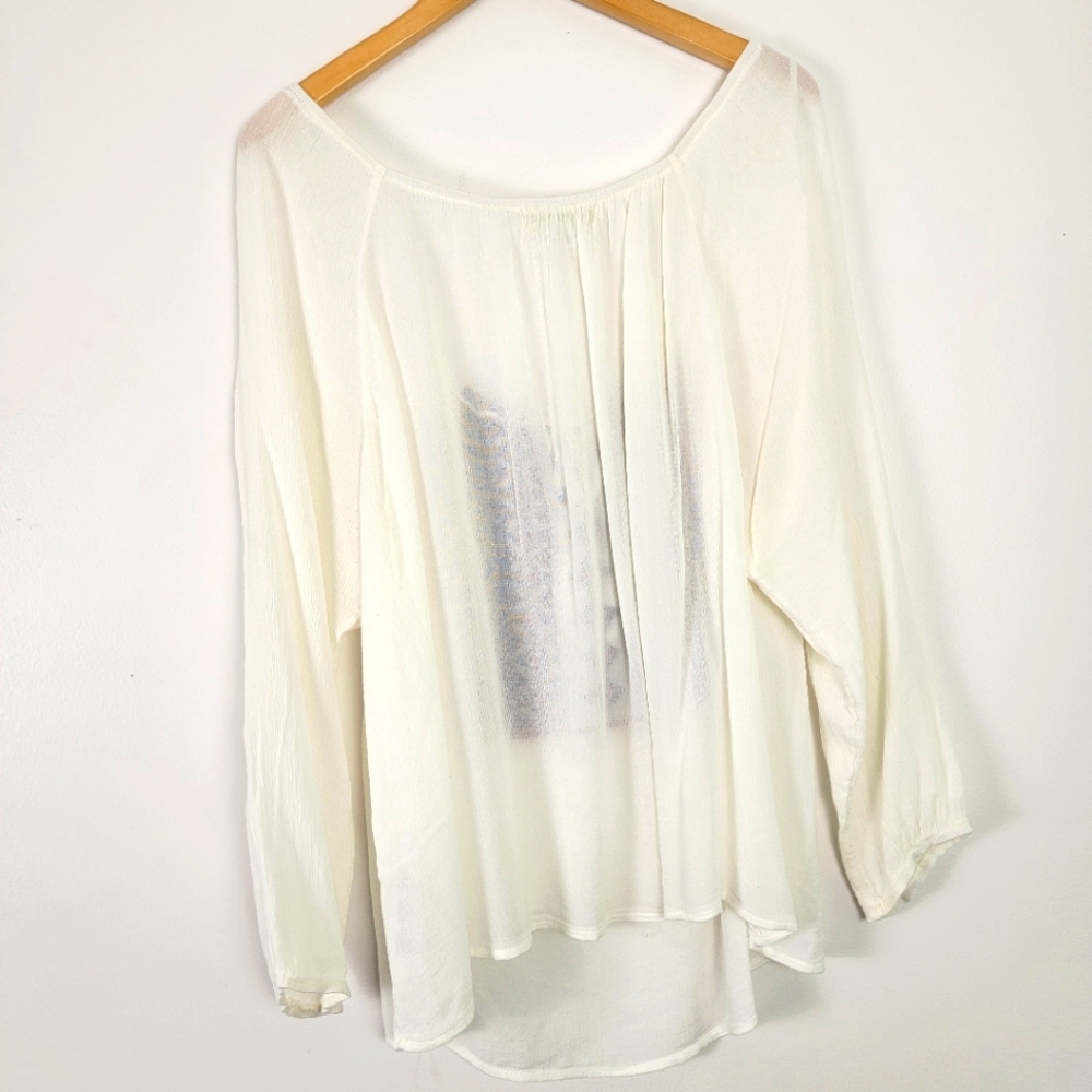Forever 21 Plus 1X Boho White Blue Red Embellished 3/4 Sleeve Blouse Rayon - Picture 7 of 9